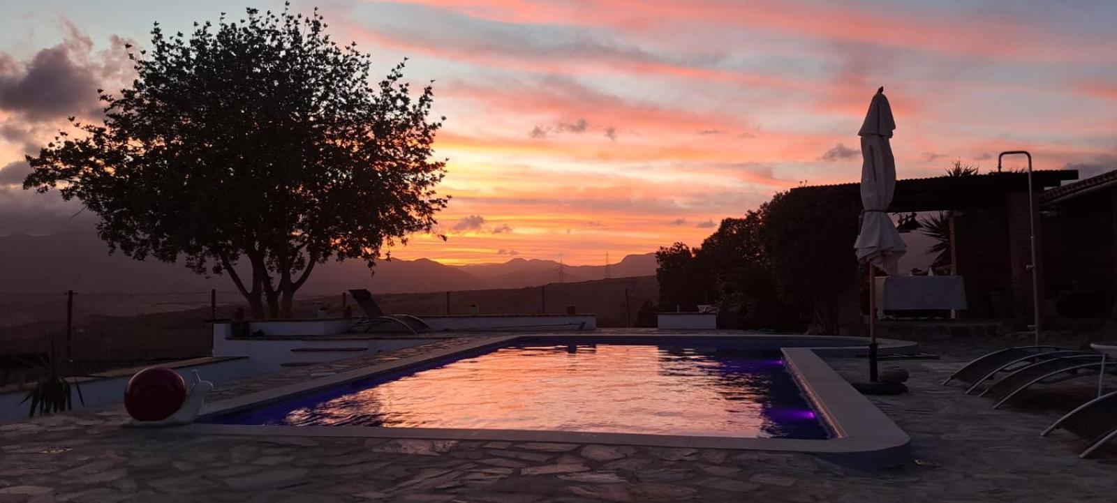 B&B Casa Lore D'Or Alora Bagian luar foto